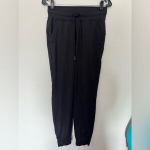 Lululemon Women Black Ready to Rulu Jogger